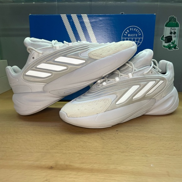 Adidas Ozelia - Picture 3 of 8
